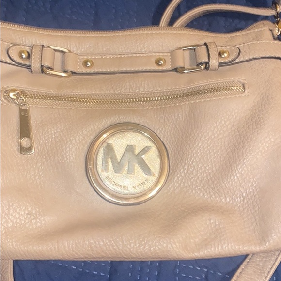 Tan Micheal kors purse - Picture 1 of 3